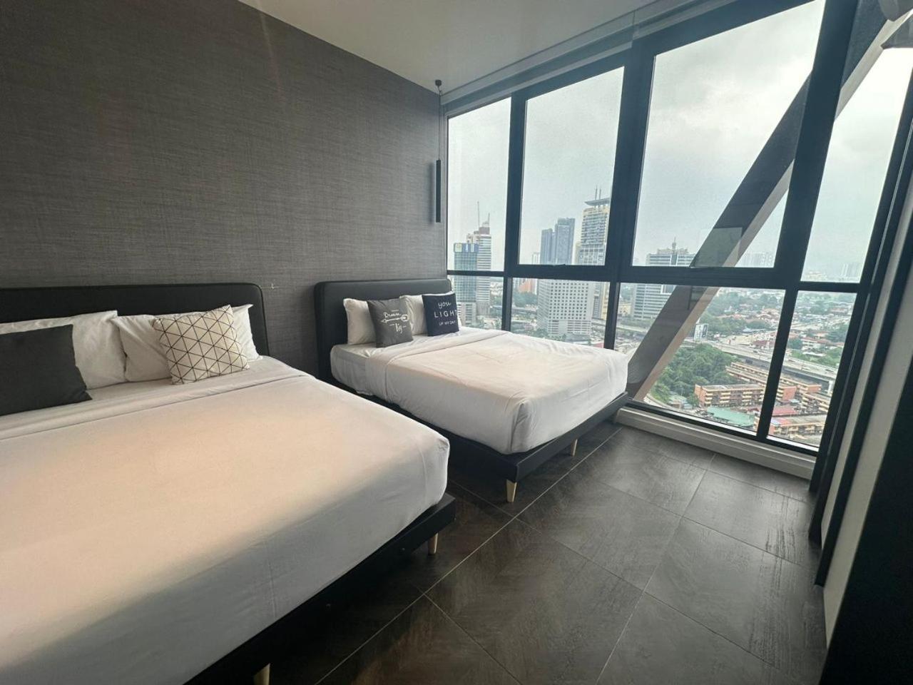 Scarletz Suites Klcc Twin Tower By Purple Orchid Kuala Lumpur Exterior foto